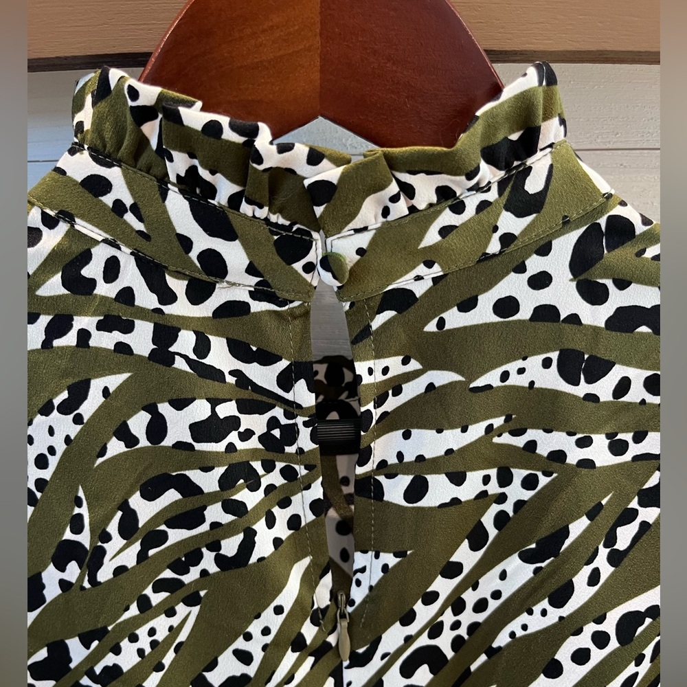 THML Green Zebra Romper Size XS - Picture 8 of 8